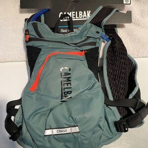 CamelBak Chase Hydration Pack - Teal and Black